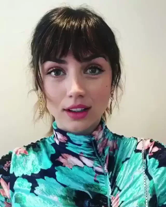 Ana de Armas Saying "Smile"