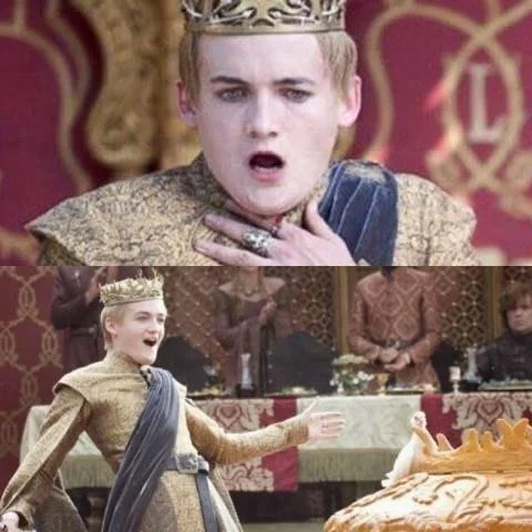 Boatsex — Game of Thrones stills with Jon Snow arriving by boat and characters running on steps
