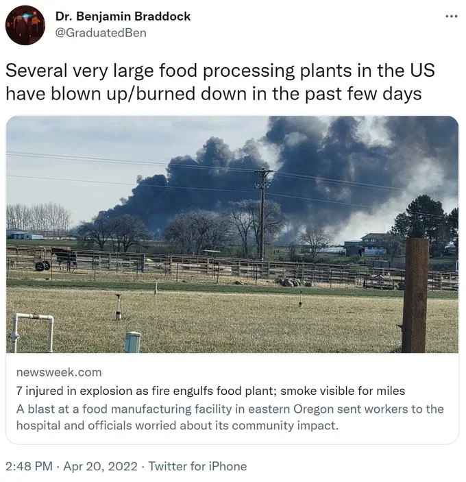 Food Processing Plants Fires Conspiracy Theory — Twitter post with photo of thick smoke plume rising from Oregon food plant fire