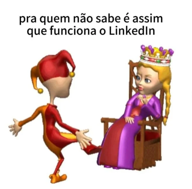 Jester Dancing for Queen GIF — Portuguese jester and queen meme about how LinkedIn works