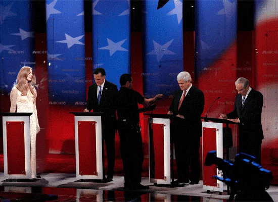 Animated GIF of Lana Del Rey photoshopped into a Republican debate