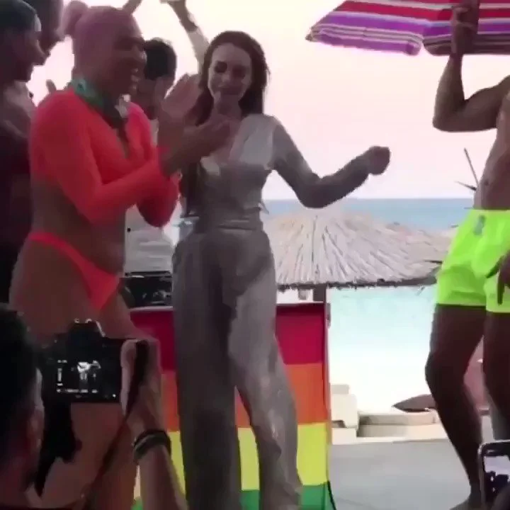 Lindsay Lohan Beach House Dance