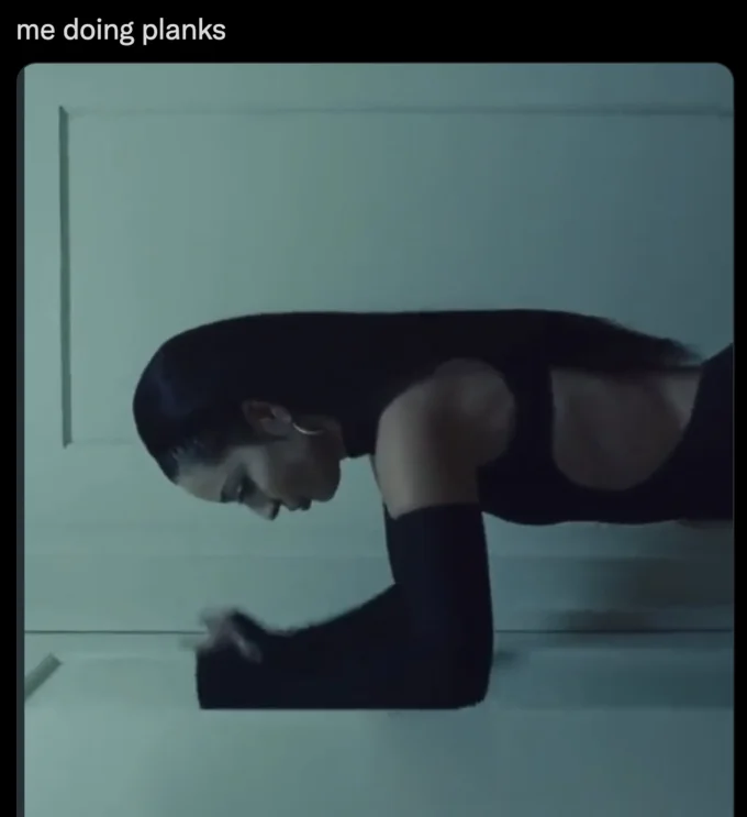 Maddy Banging On Door — Tweet with caption 'me doing planks' showing Maddy Perez edited to appear doing a plank against the door