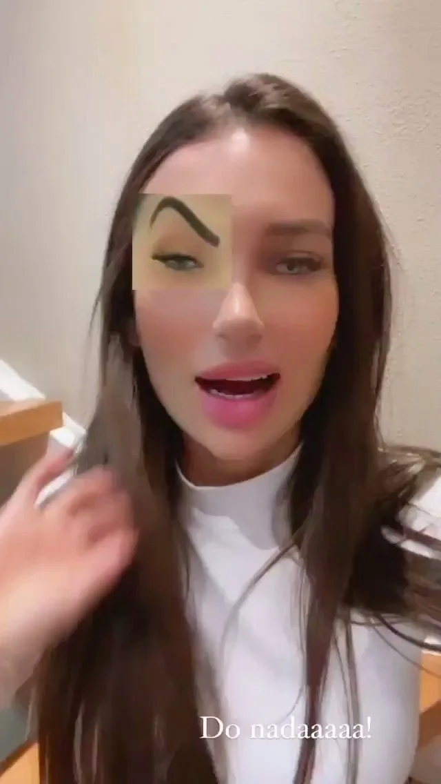 Mc Mirella Sobrancelha