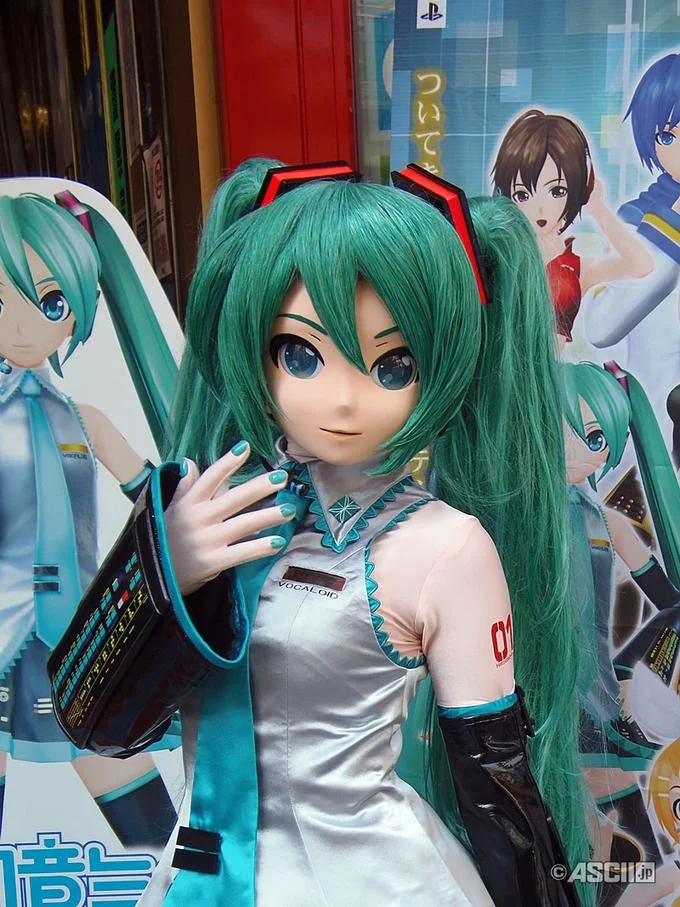 Mikudayo- — Mikudayo photoshopped next to a scared woman and Miku-themed scooter