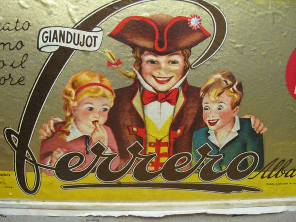Nutella — Vintage Ferrero Giandujot advertisement with mascot and children