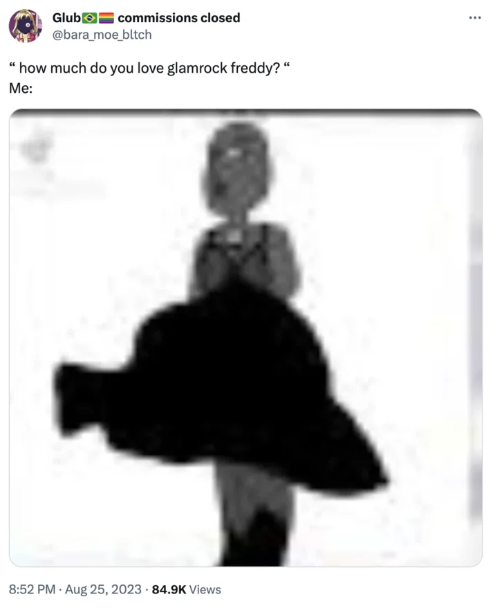 This Is Black Diamond Doggystyle Sideways Frontwards — Twitter reaction with blurry Black Diamond image about Glamrock Freddy
