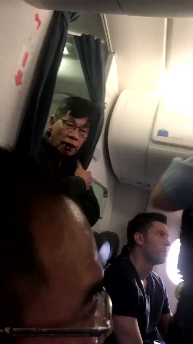 United Airlines Passenger Removal
